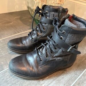 UGG Black Lace Up Boots with Rugged Design